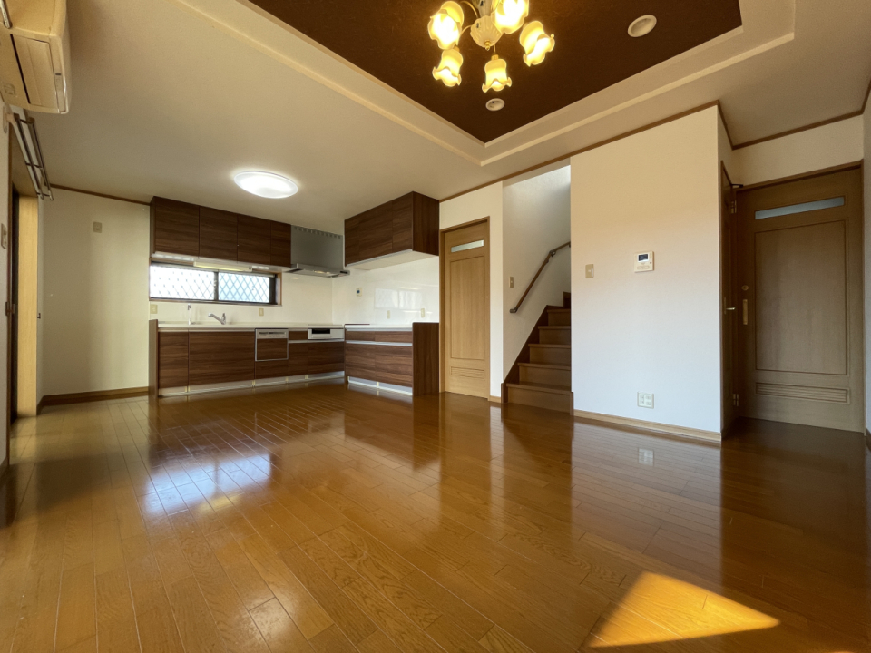 LDKはがらりと変わって洋な雰囲気