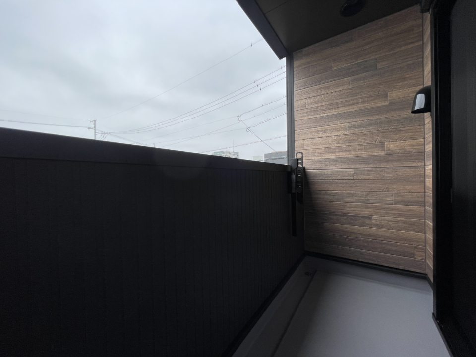 LDKからバルコニーに出られます。