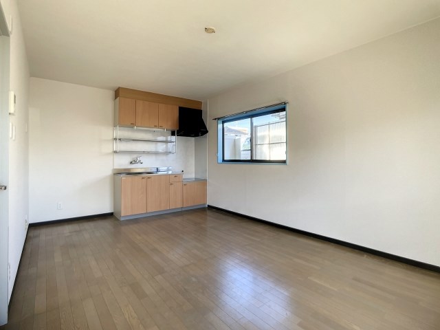 キッチンは壁付け