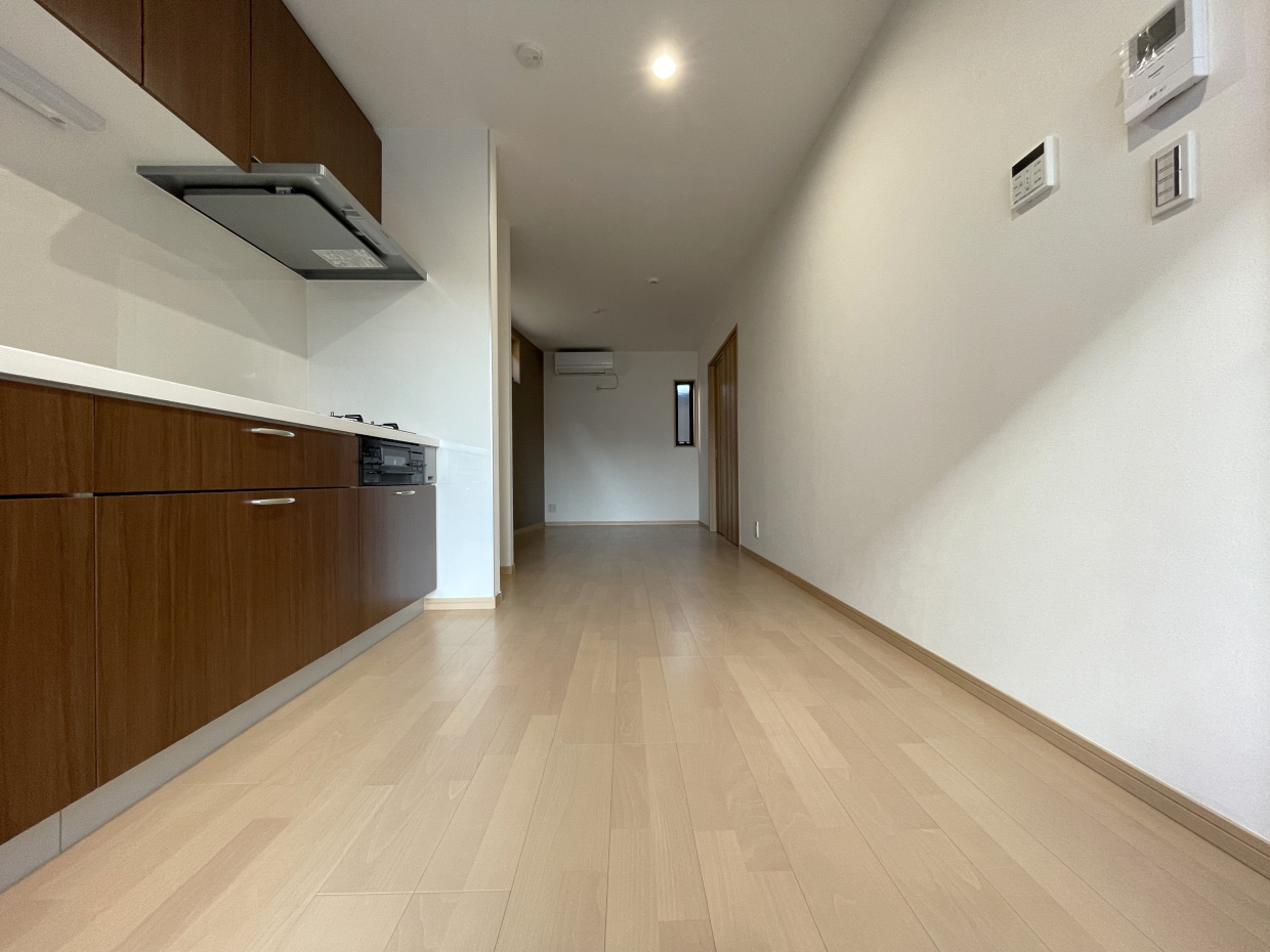 奥まで長く続く