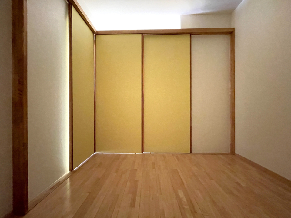 4帖の洋室は書斎にも良さそう