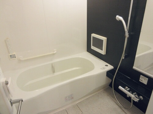 きれいな浴室には、、