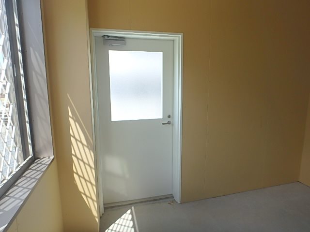 もうひとつ出入口があります