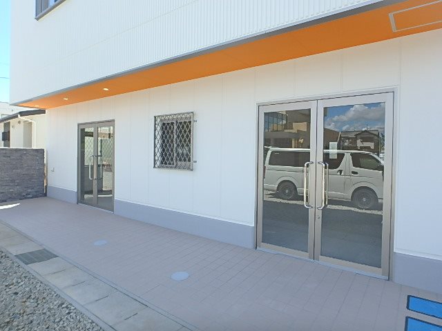 両隣で募集中です。