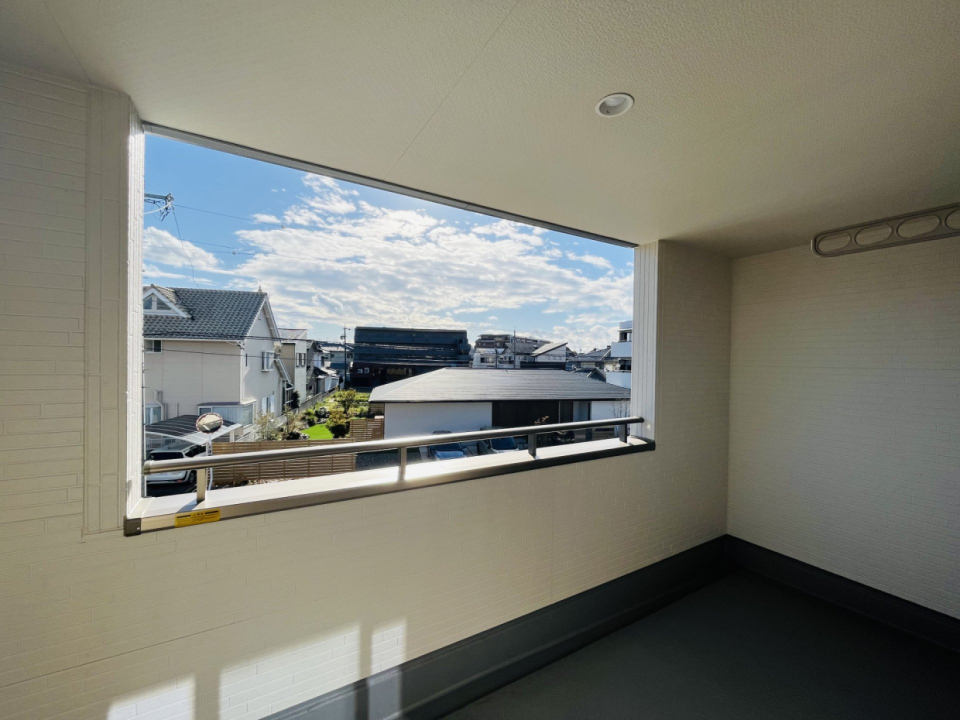 バルコニーに面しています