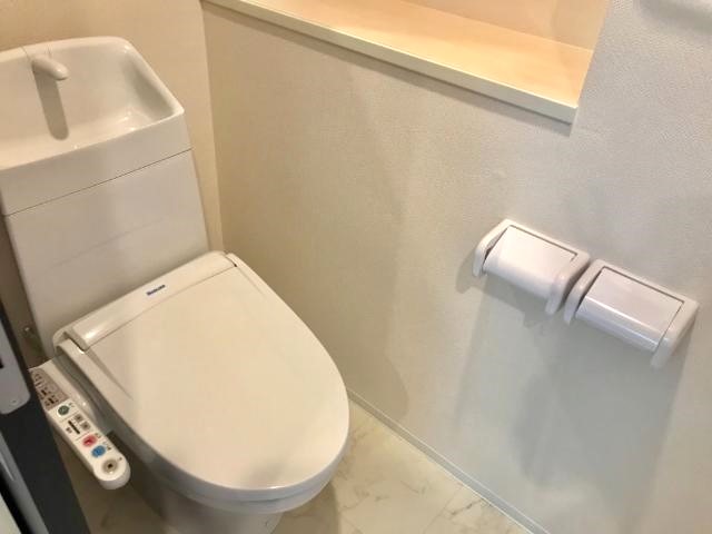 トイレはシャワートイレ