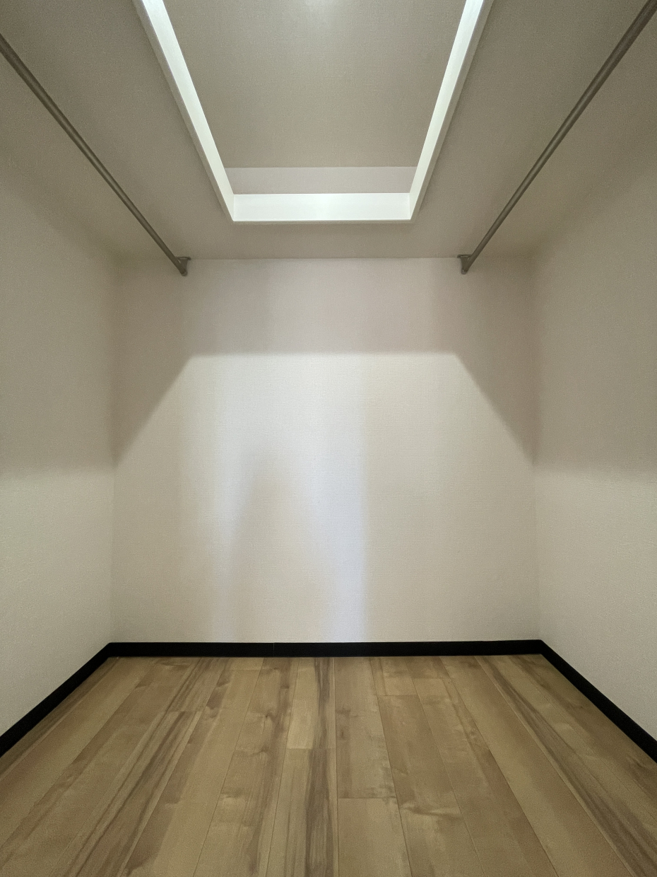 容量大のウォークインクローゼット