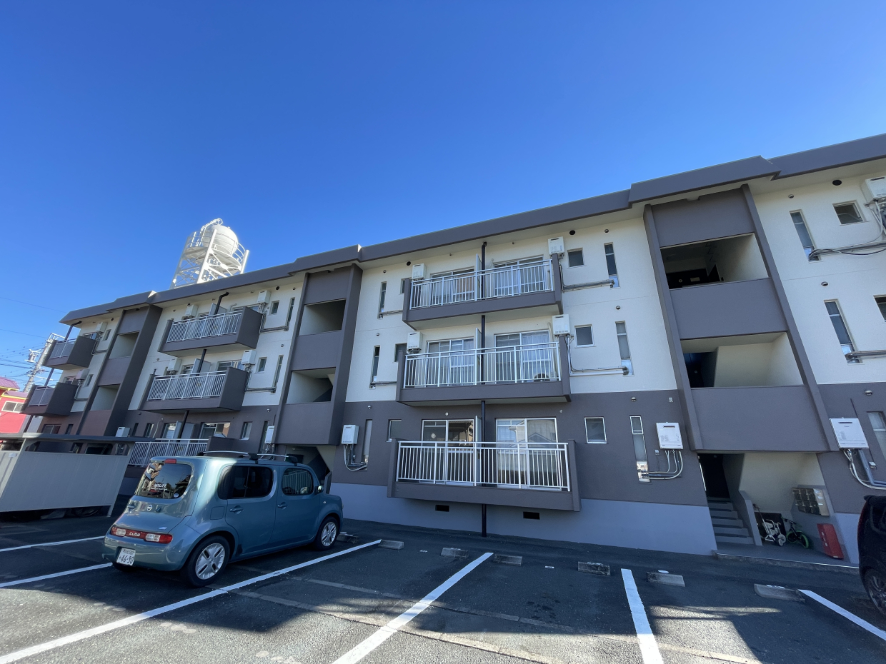 外観は歴史を感じますね