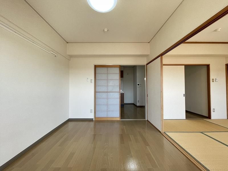 気分を変えて部屋を使い分けできそう。