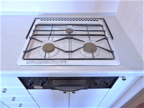 コンロはグリル付きです。