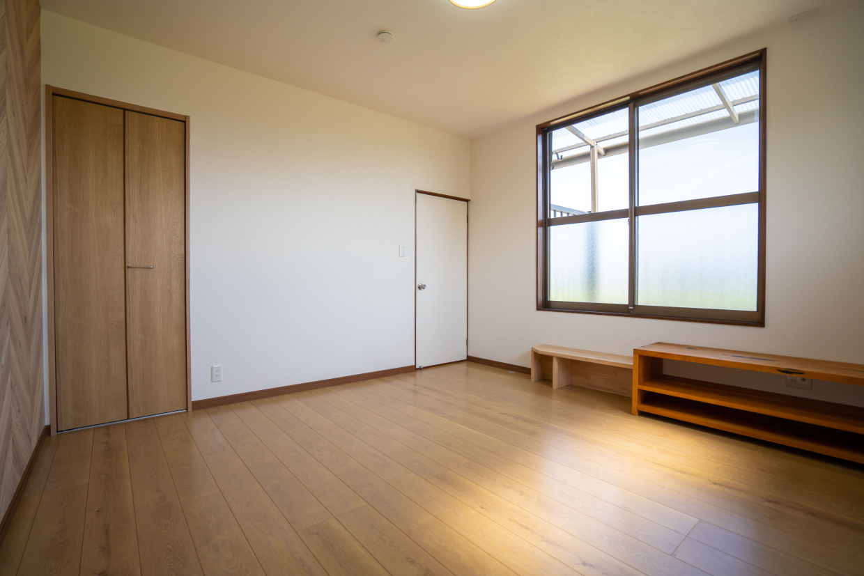 ベランダにでるための踏み台はプチ収納やインテリアとしても◎