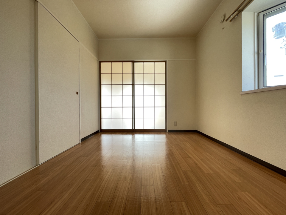 和室を洋室にした部屋は、6帖