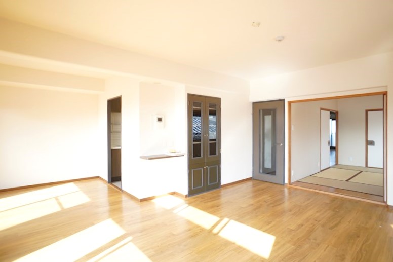 広さは15帖と広々！