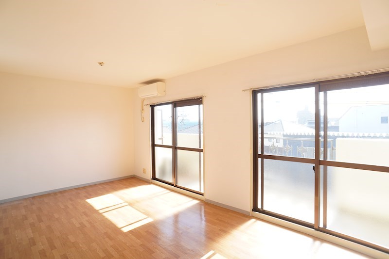 陽当たりの良いリビング