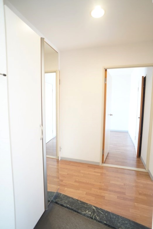 大容量のシューズクローゼット付き玄関