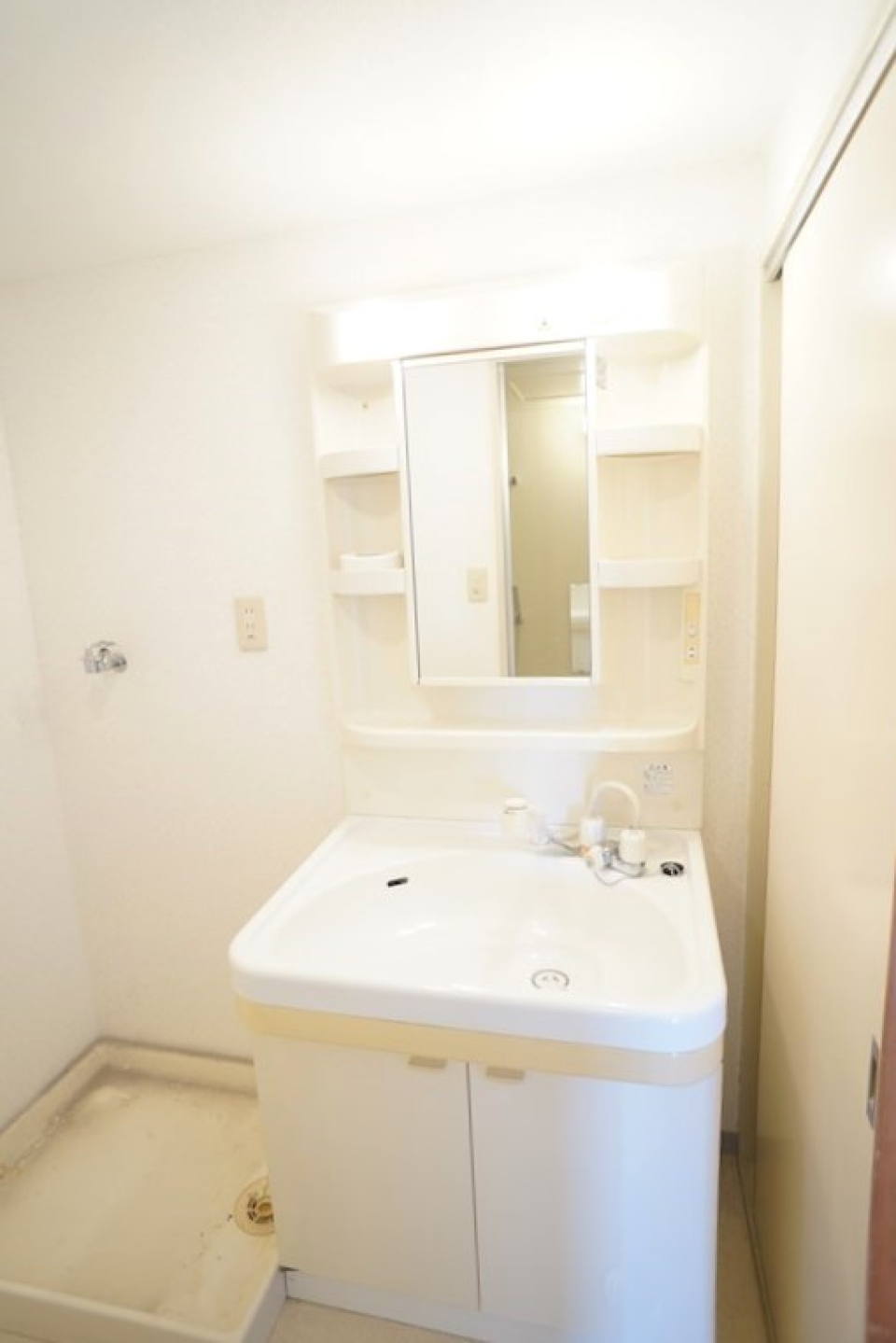 広々とした洗面