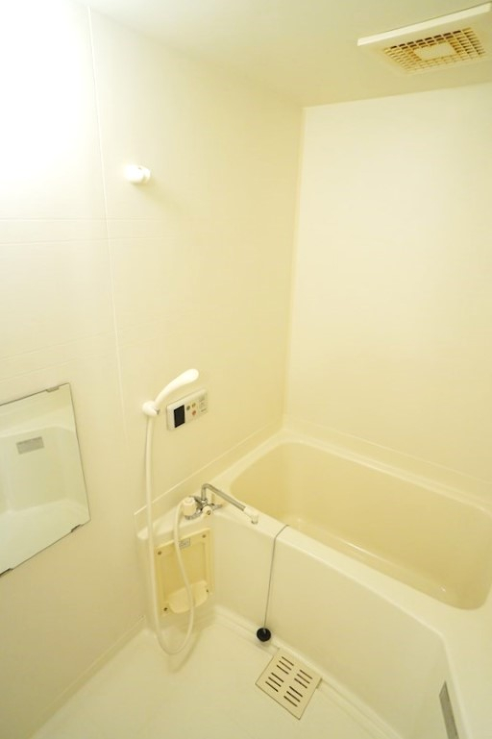 追い焚き機能付きのお風呂で疲れを取りましょう、、