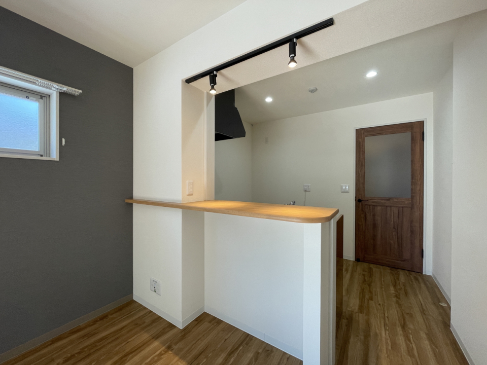 アイアンライトがおしゃれ♪気分上がりますね！