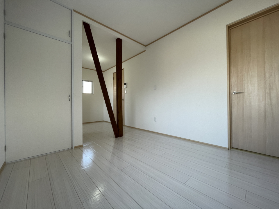 リビングとダイニングを分けやすい。