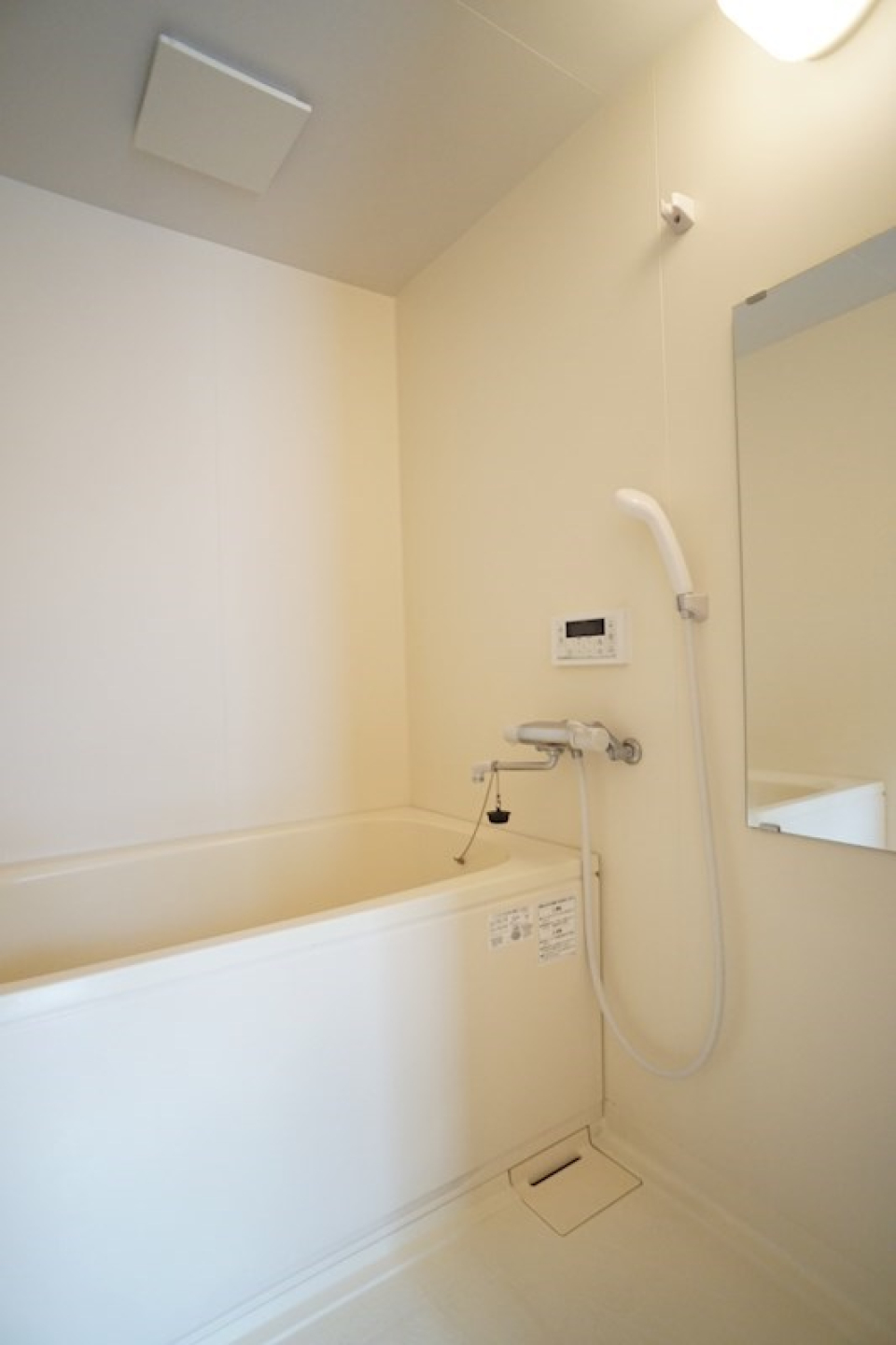 浴室はコンパクトに