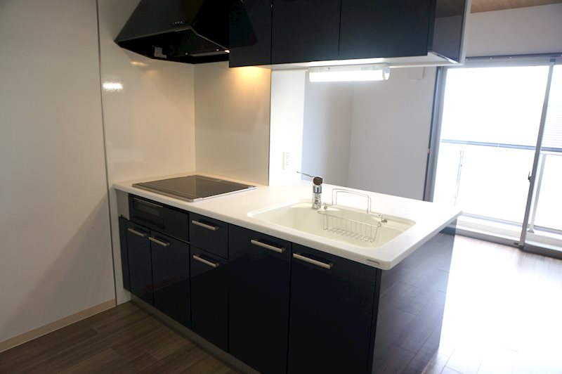 便利な対面式キッチン