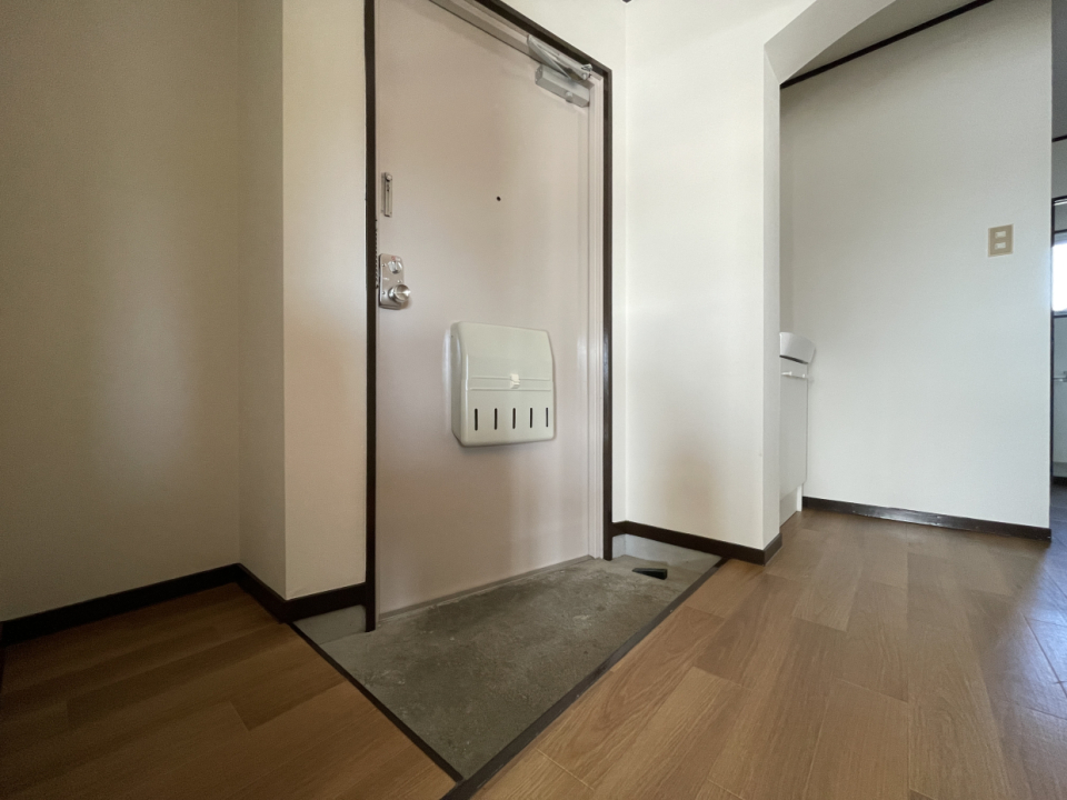 玄関はシューズクローゼットのご用意が必要。