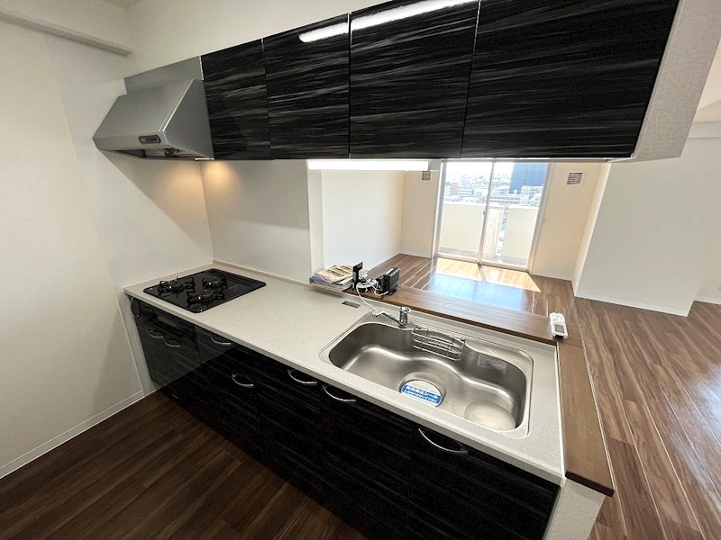 対面キッチン、三口コンロ、嬉しいがつまったキッチン♡