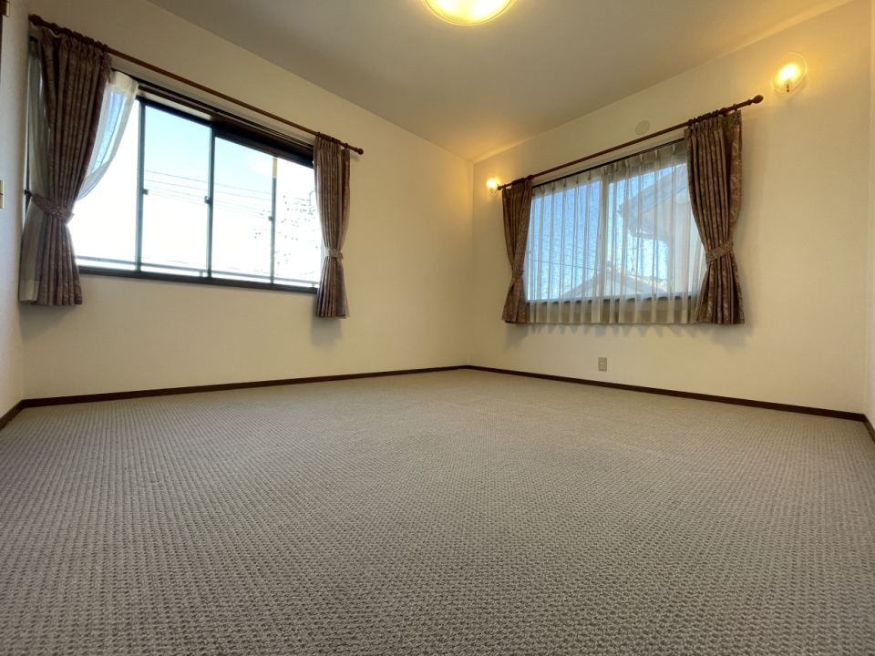 北側の洋室は7帖