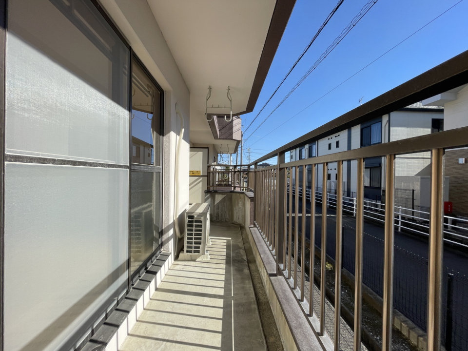ベランダも陽当たり抜群