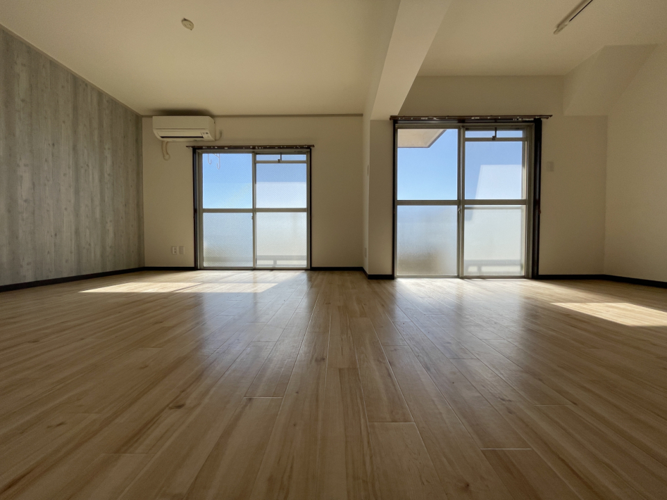 二部屋を一つに繋げたので広い