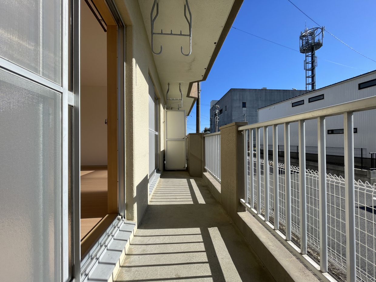 ベランダも陽当たり抜群