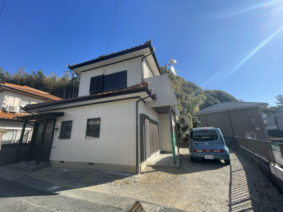 駐車場が広くありますが、車幅の確認はした方が良いかも。