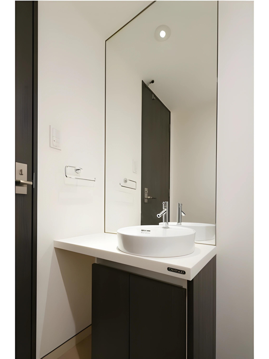 大きな鏡でメイク時にも快適に使えそう！