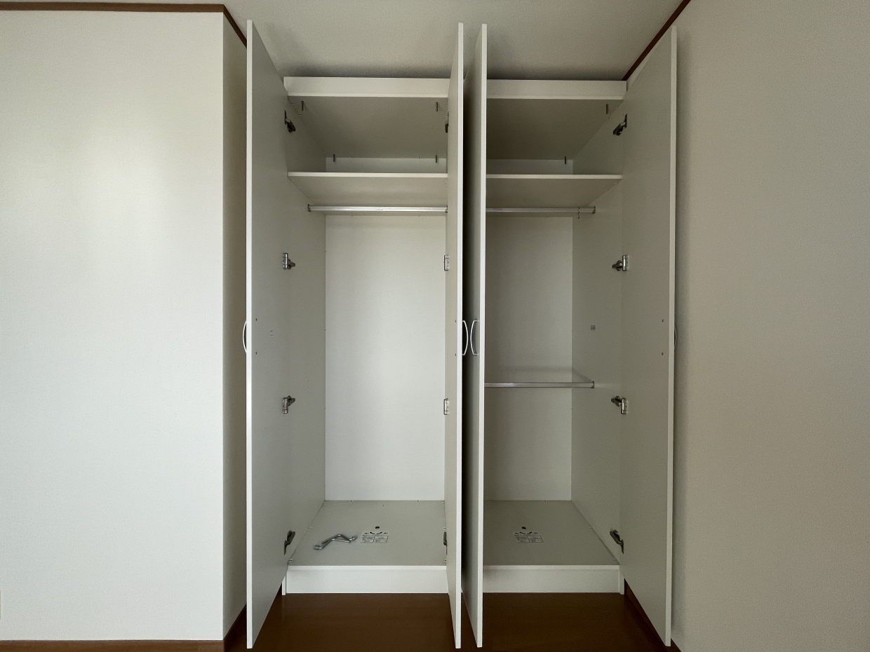 クローゼットが二つ付いてます