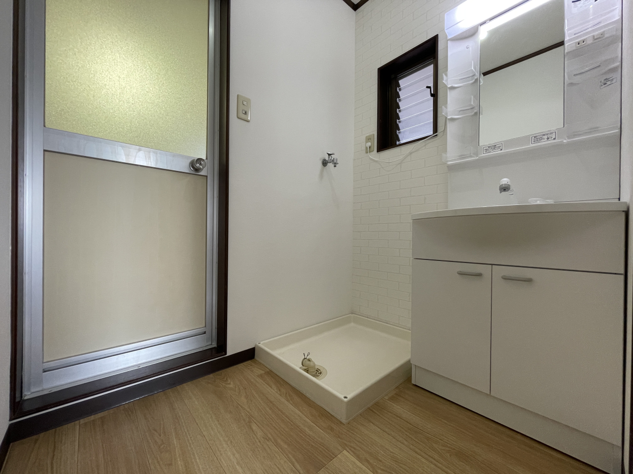 洗面所は脱衣スペースが広めです