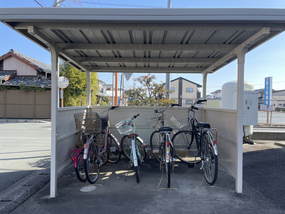 駐輪場あります