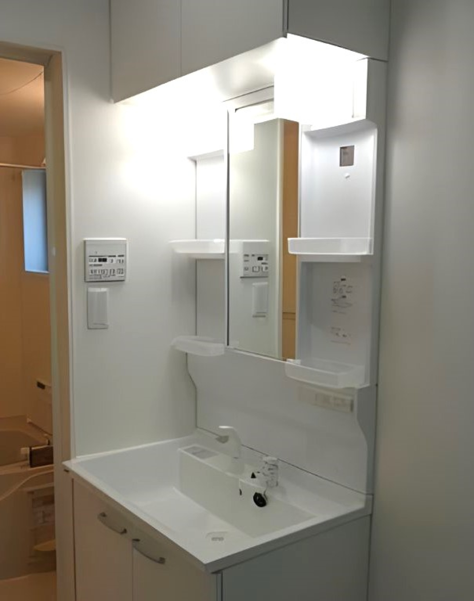 嬉しい独立洗面台。※現況優先。イメージ図です