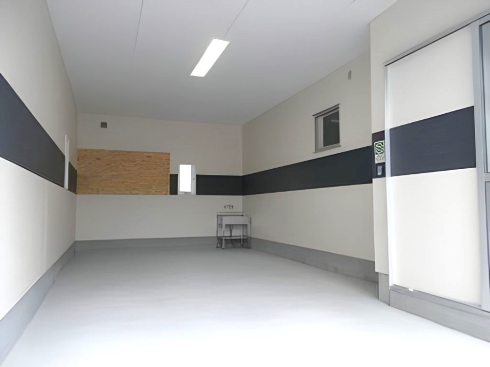 ガレージと前に１台ずつ停めることができます。※現況優先。イメージ図です