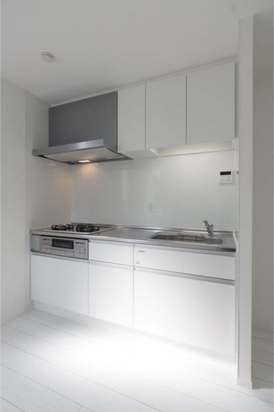 キッチンも白！