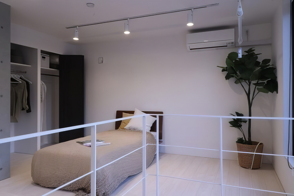 白いアイアン手すりがおしゃれじゃないですか？