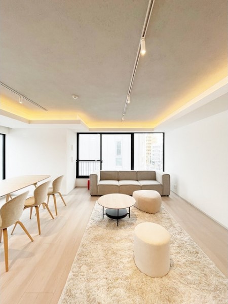 23.2帖、自由度の高いインテリアを