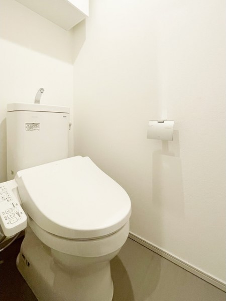 やっぱりホルダーはプラスチックよりこういう物が良い！