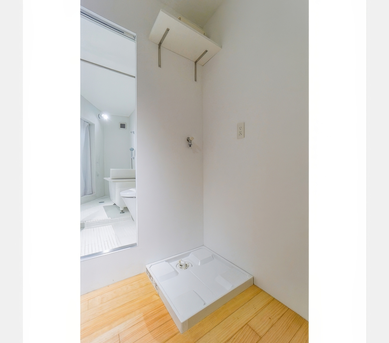 洗濯機置き場はこちらに。