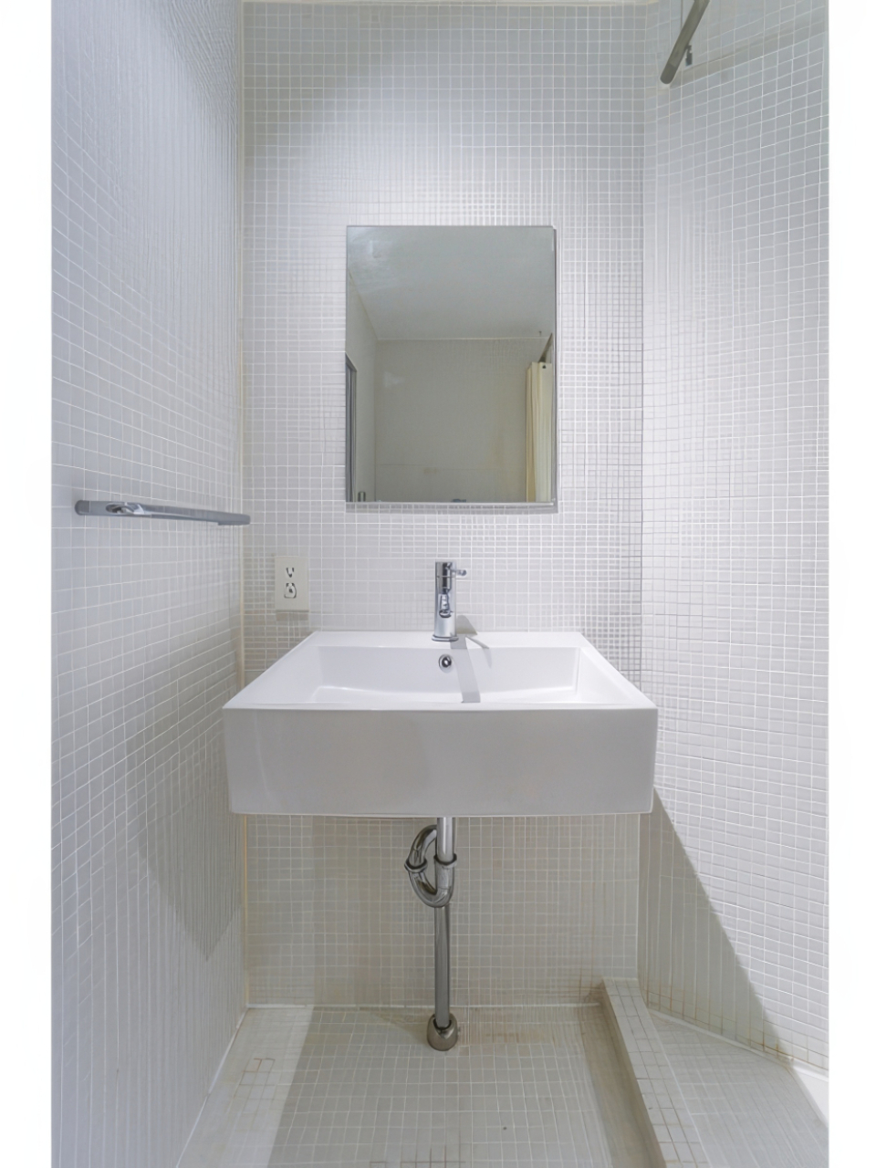 洗面台はシンプルに。