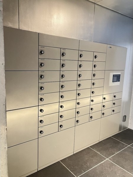 メールボックスと宅配ボックス