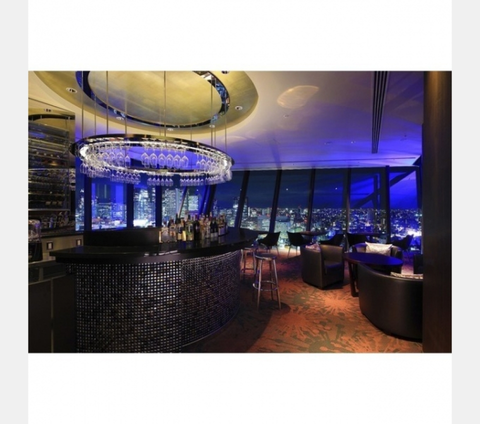 クラブラウンジ