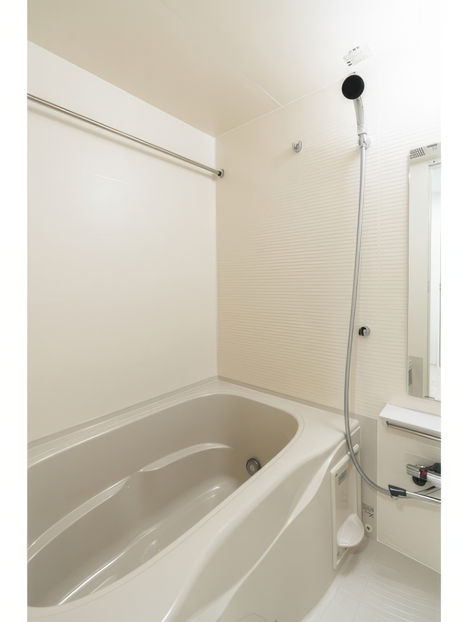 ゆったり浸かれそうなお風呂です。