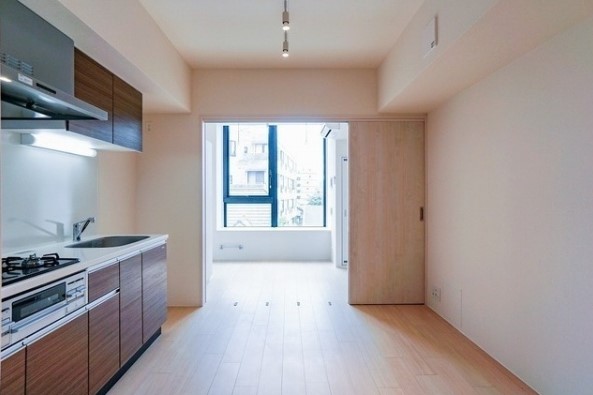 光をたくさん取り込むメゾネットでの暮らしです