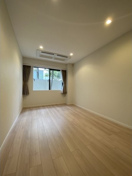 居室は7.6帖が3部屋あります