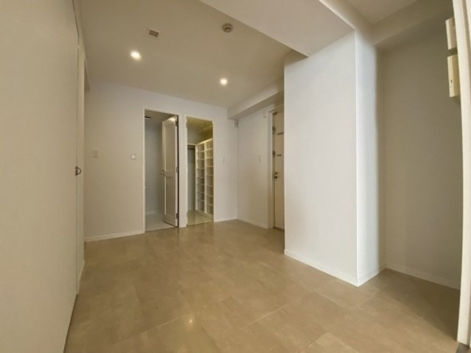 住宅の顔となる玄関はご覧の通りです